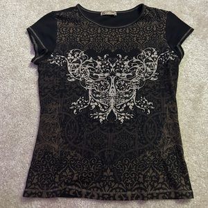 contrast stitch y2k tribal baby tee